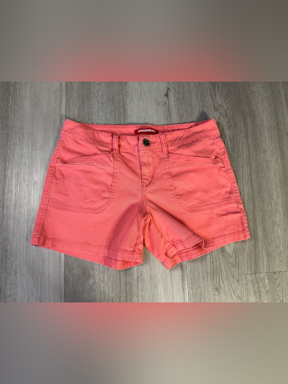 Union Bay Women’s Pink Coral Chino Utility Shorts Size 11